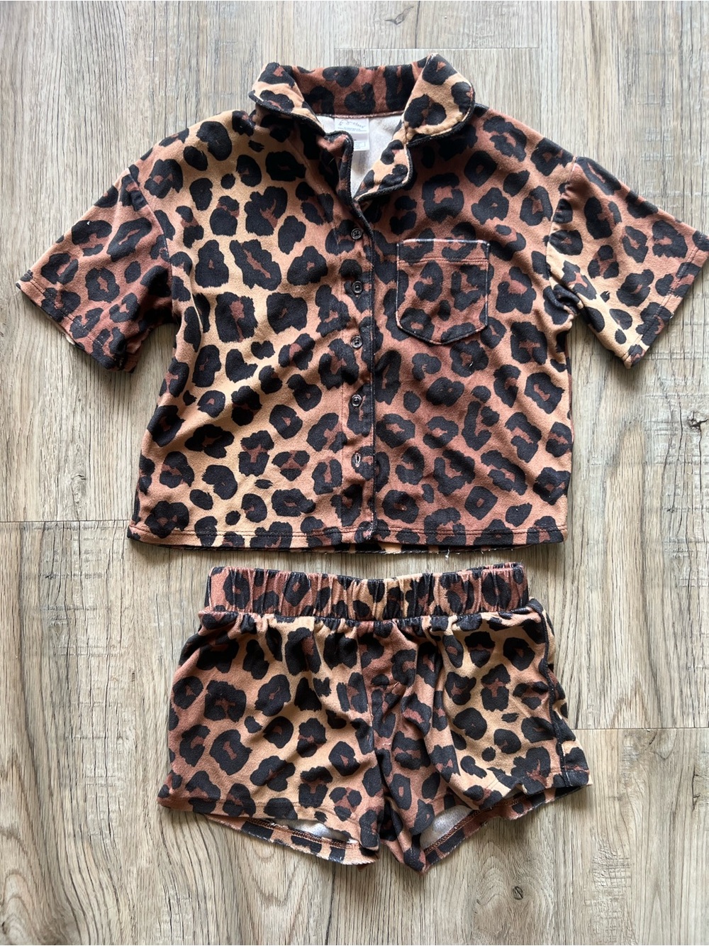 Girls 6/7 art class Leopard Print Short Pajama Set - Brown and Black